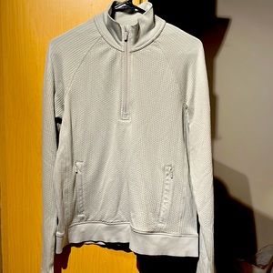 Lululemon, 1/2 Zip, wool blend, size 8, with pockets
